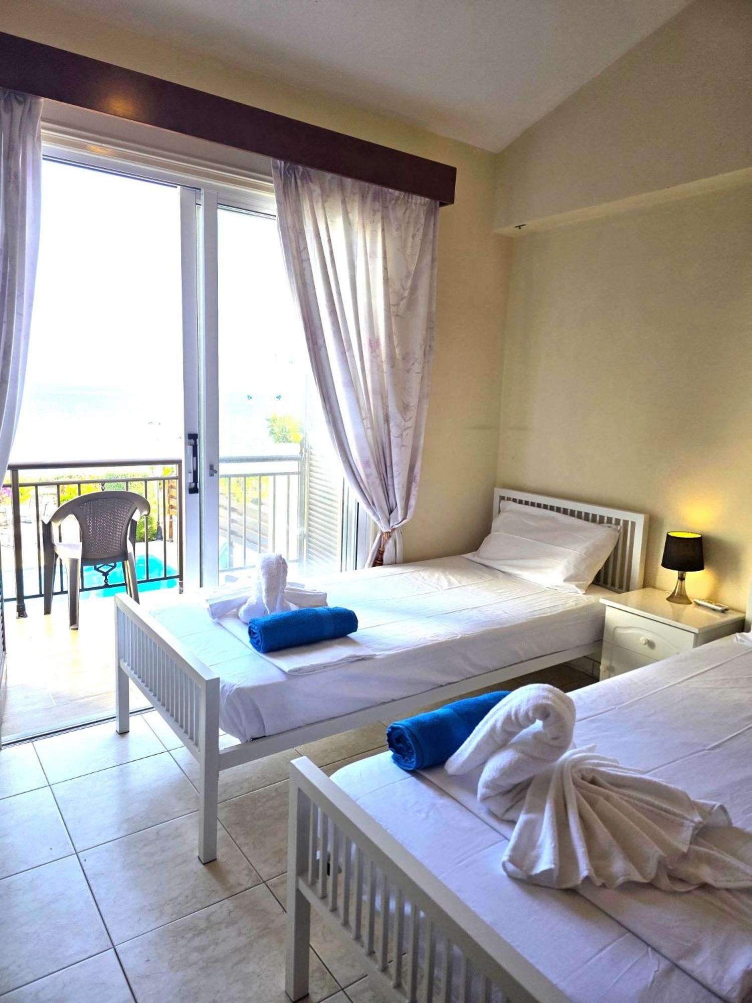 Sunrise Villa In Coral Bay Esterno foto