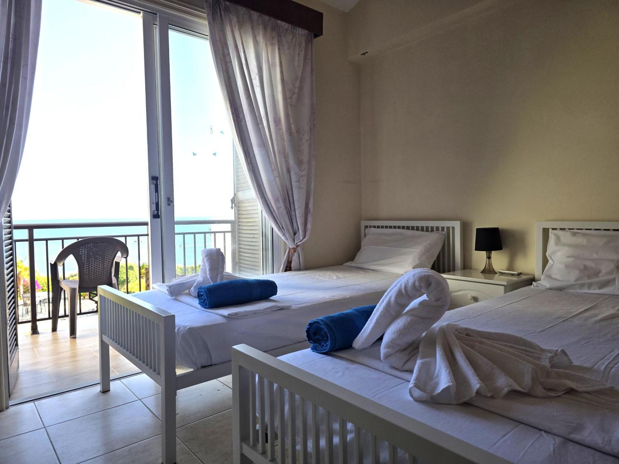 Sunrise Villa In Coral Bay Esterno foto